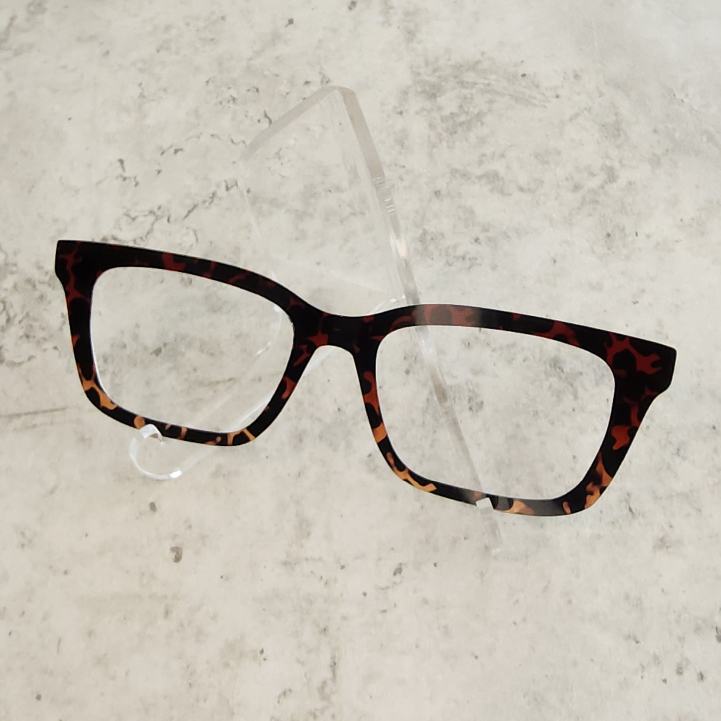 READY TO SHIP CLEARANCE Lori THICK L0925-102