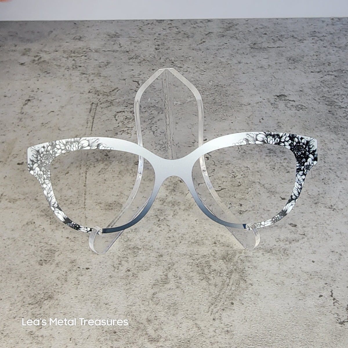 READY TO SHIP CLEARANCE Queen Q1026-131