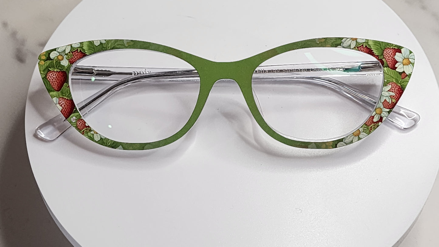 Strawberries Vertical Fade to Green Eyewear Toppers COMES WITH MAGNETS