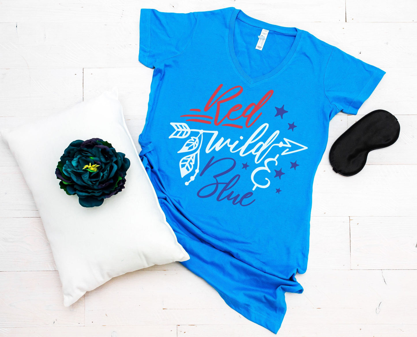 Red Wild and Blue V-neck Night Shirt - 4th of July Nightgown - long night shirt - women's pajamas - lounge shirt
