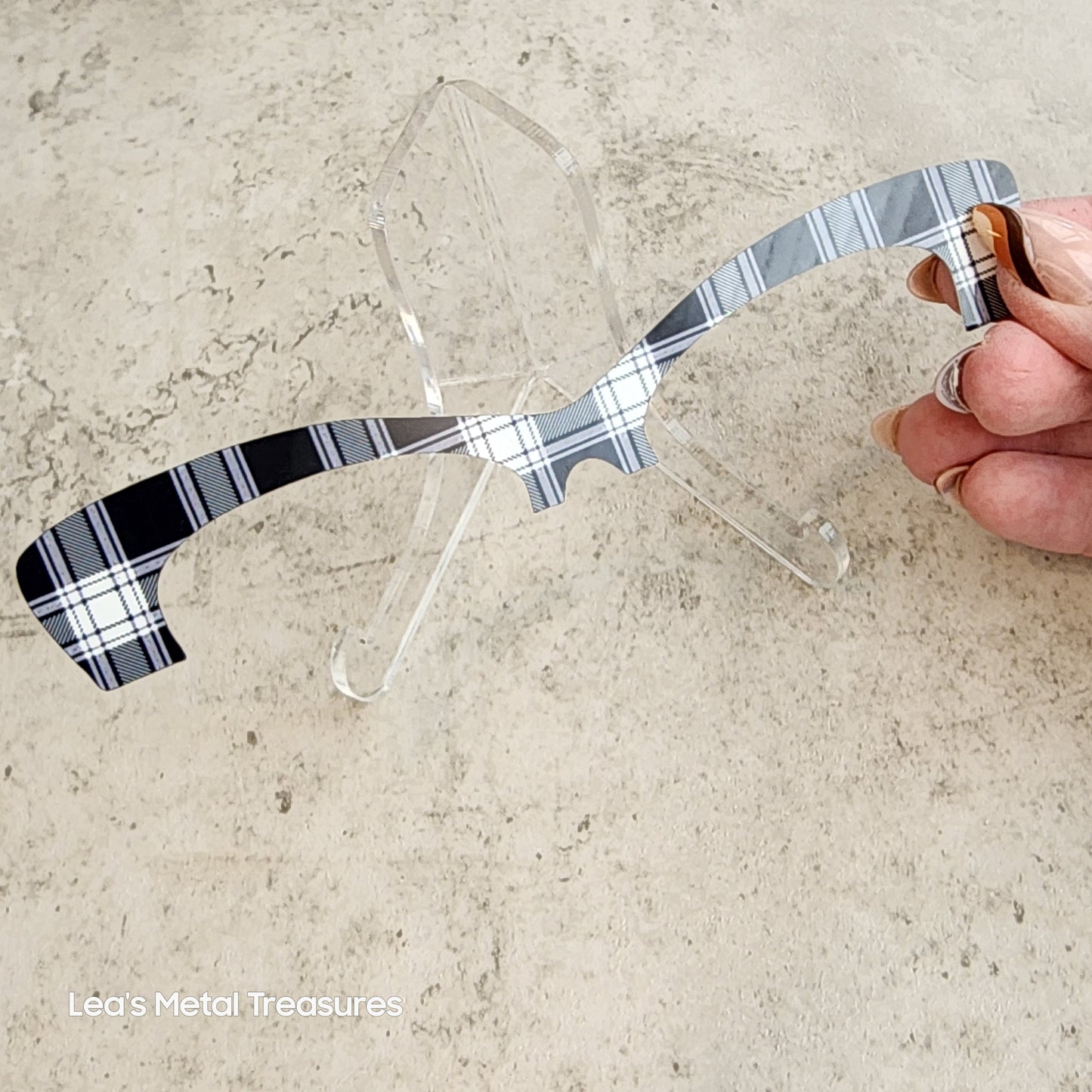 READY TO SHIP CLEARANCE Wendy MEGA THICK BROW W0925-160