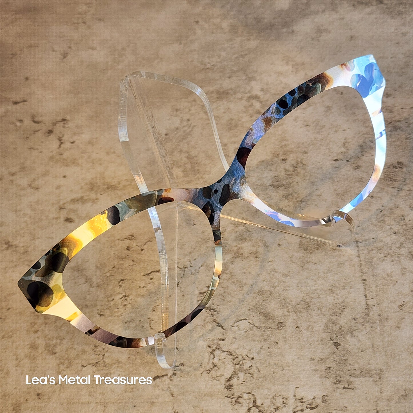 READY TO SHIP CLEARANCE Queen Q1025-58 HAS GREENISH TINT