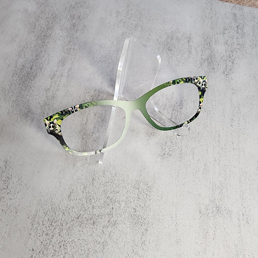 READY TO SHIP CLEARANCE Ada A0626-34