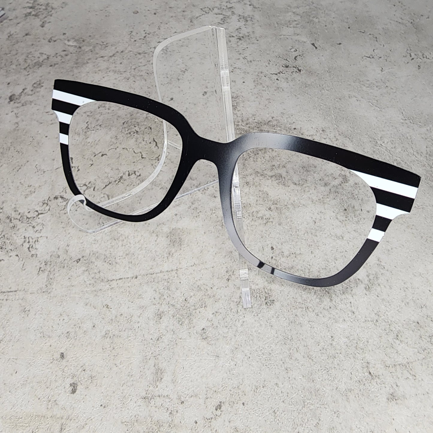 READY TO SHIP CLEARANCE Max M0826-174