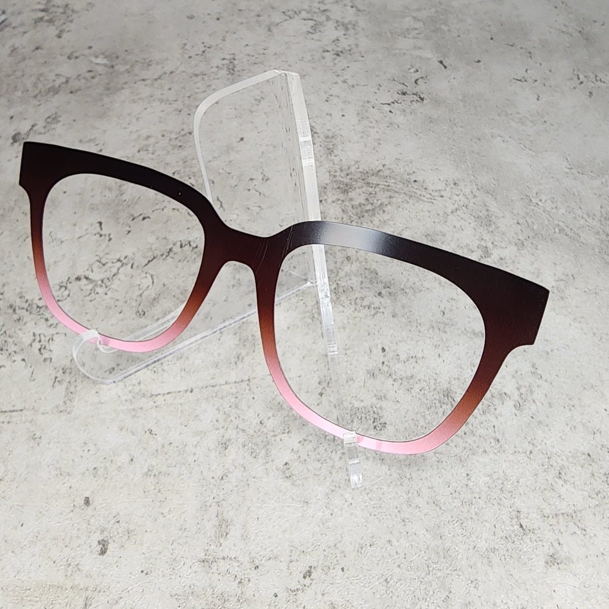 READY TO SHIP CLEARANCE Max M0826-179