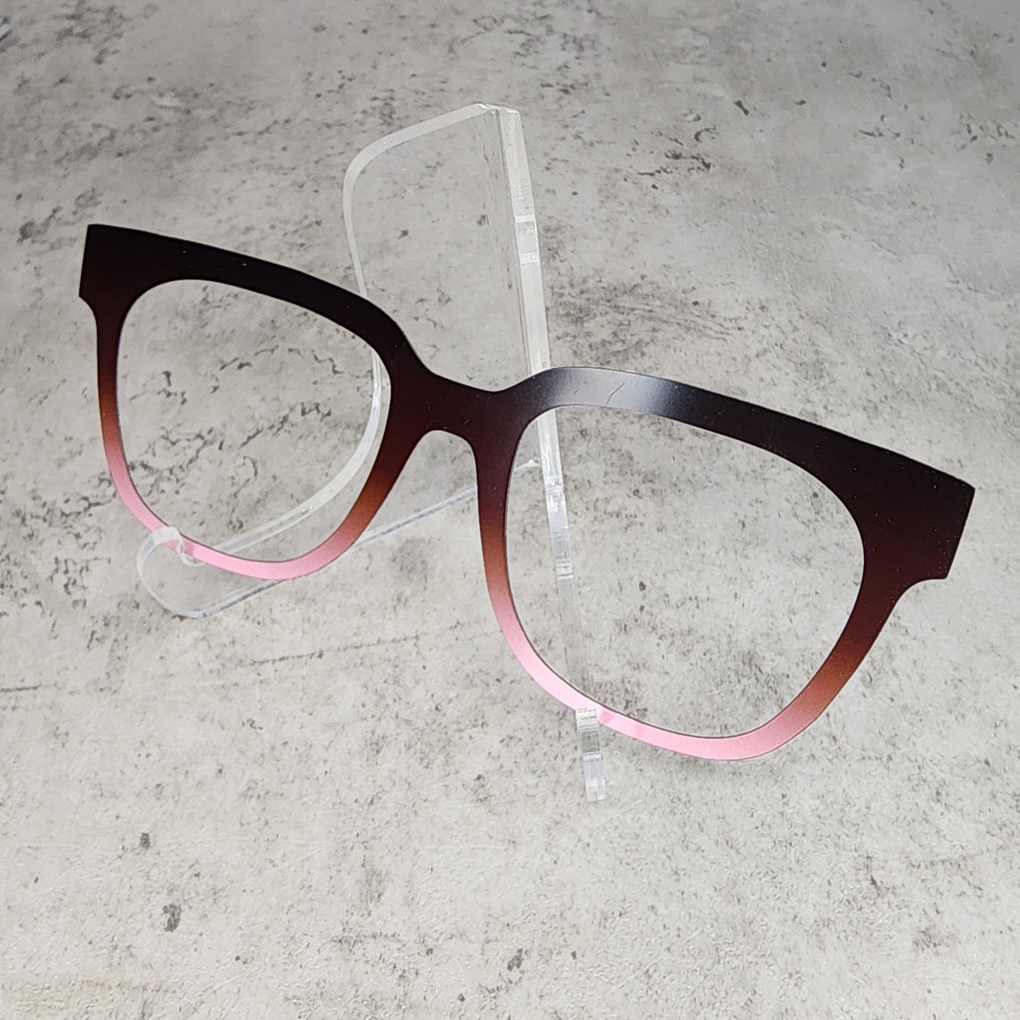 READY TO SHIP CLEARANCE Max M0826-183