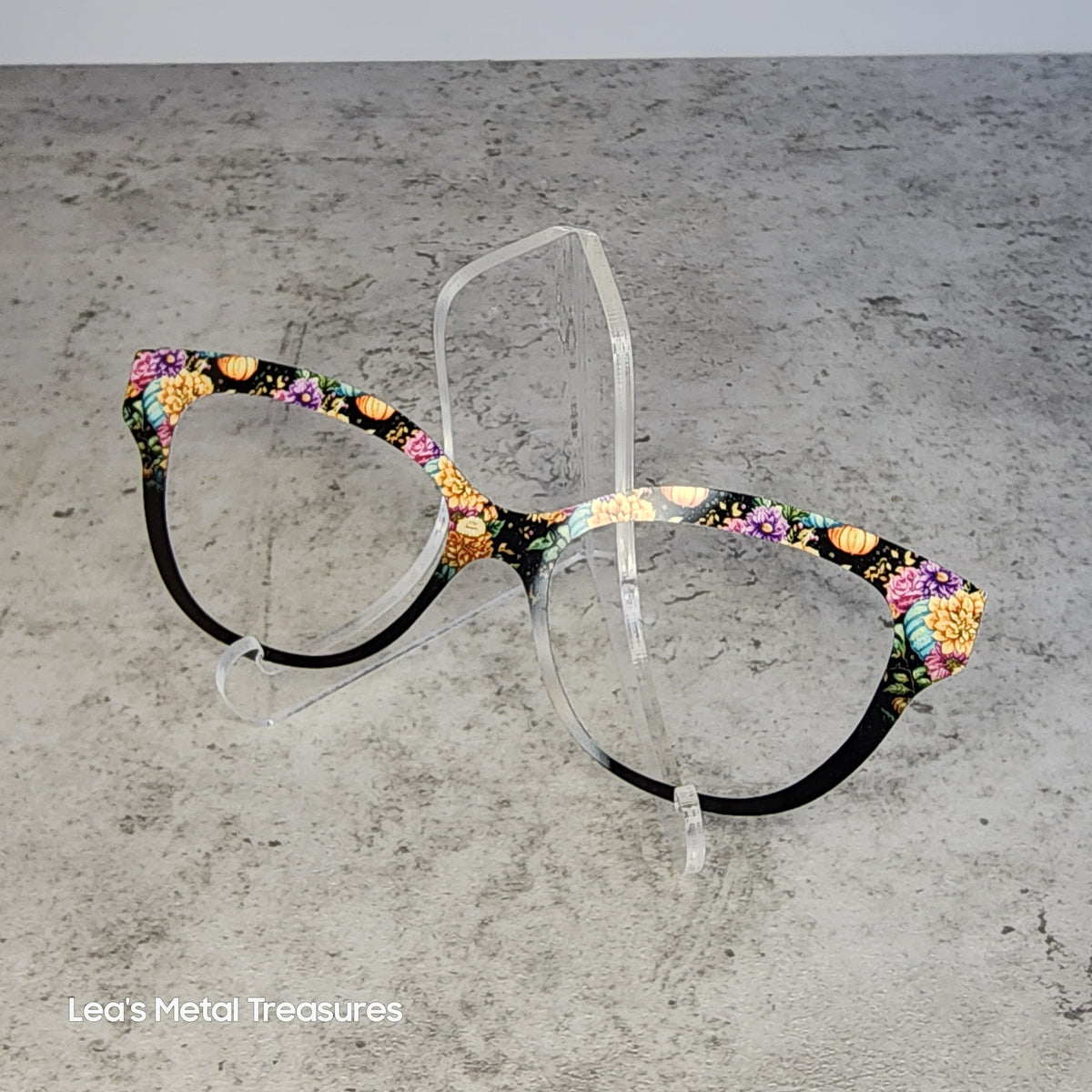 READY TO SHIP CLEARANCE Queen Q1026-136