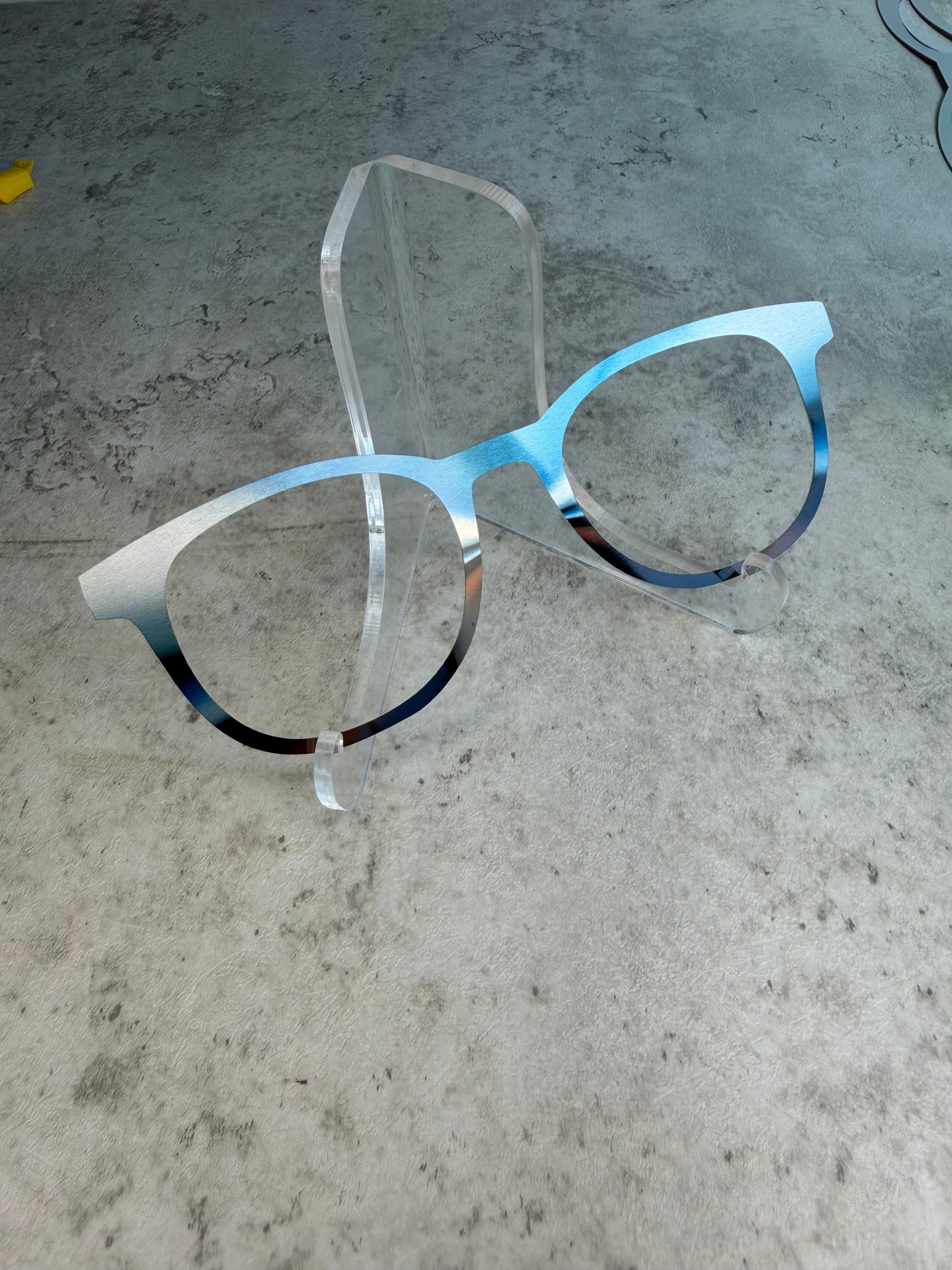 READY TO SHIP CLEARANCE Robin R0926-63