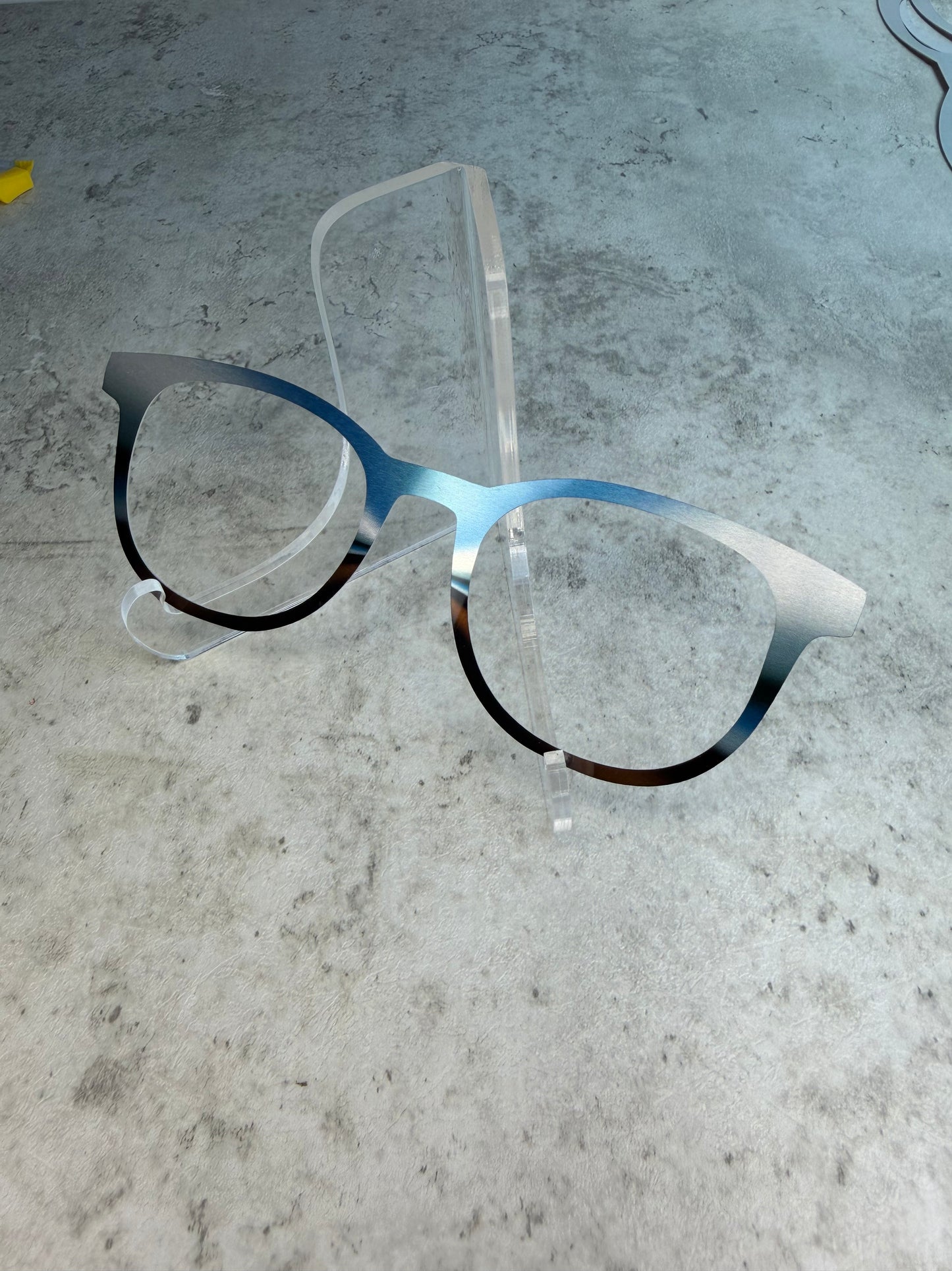 READY TO SHIP CLEARANCE Robin R0926-63