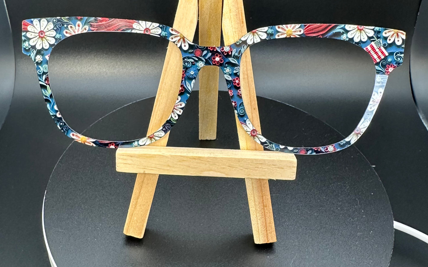 READY TO SHIP MAX PAPER QUILLED 4TH OF JULY FLORAL ON GLOSS WHITE Eyewear Frame Topper