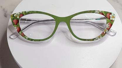 Strawberries Vertical Fade to Green Eyewear Toppers COMES WITH MAGNETS
