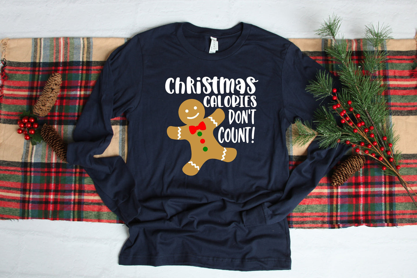 Christmas Calories Don't Count Women's Crewneck Longsleeved T-Shirt -  Christmas Party Shirt - Gingerbread Man Shirt - Funny Christmas Shirt