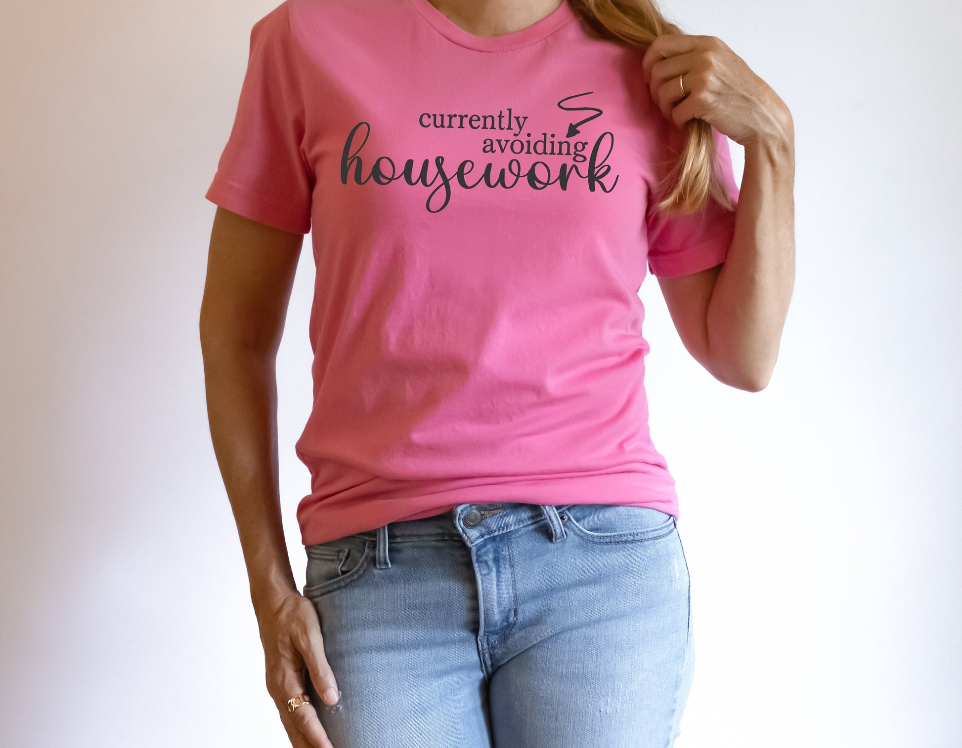 Currently Avoiding Housework unisex t-shirt -  Funny Mom Shirt - I Hate Cleaning