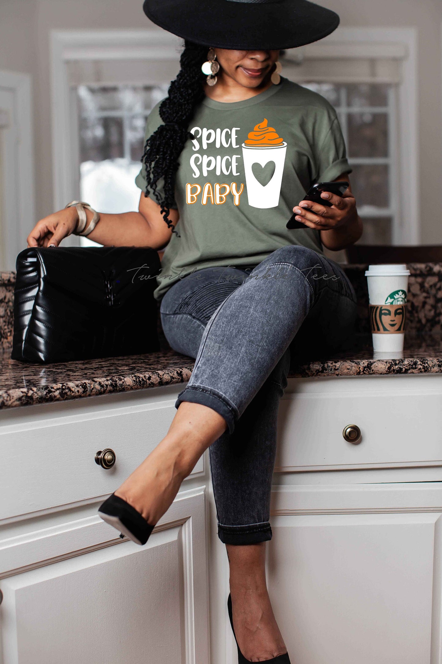Spice Spice Baby unisex t-shirt -  Pumpkin Spice Shirt - Autumn Shirt - Womens Fall Shirt - Pumpkin Spice Addict