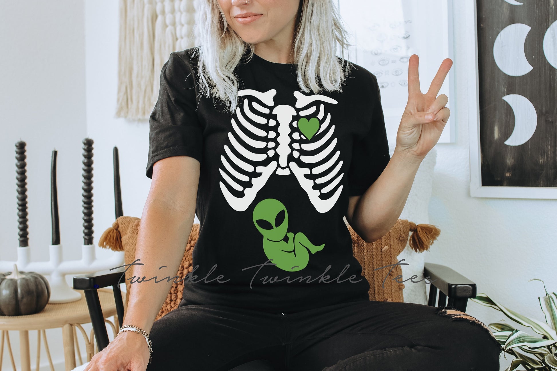 Alien Skeleton Maternity long sleeve or short sleeve t-shirt - nerdy pregnancy shirt - nerdy pregnancy announcement - dad options too